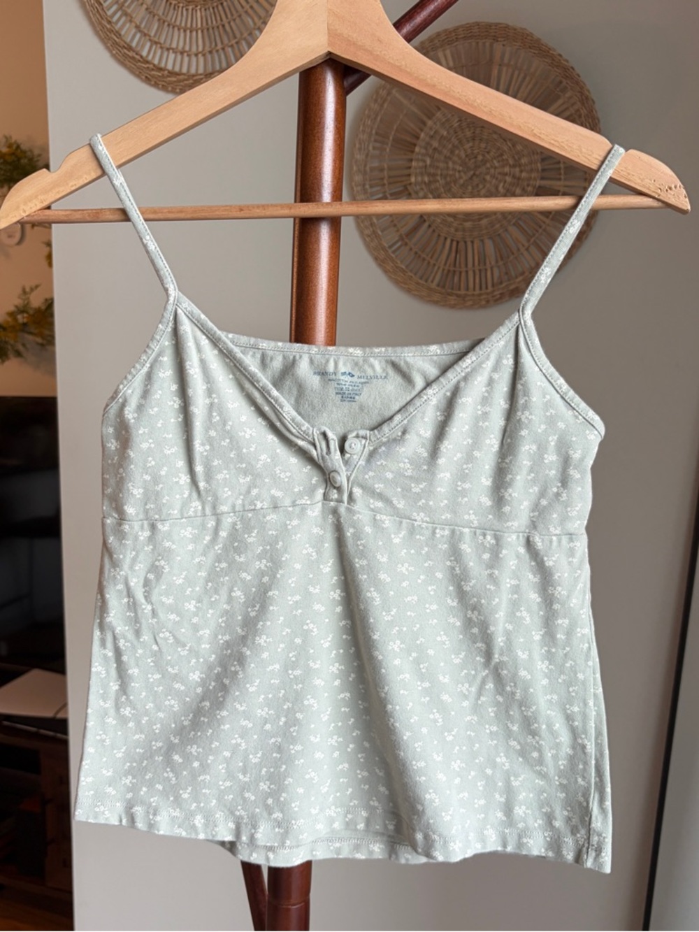 BRANDY MELVILLE GREEN FLORAL CAMI